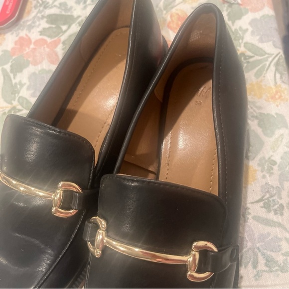 H&M Black and Gold Leather Loafers - Picture 2 of 9